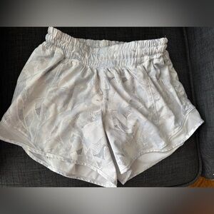Lulu Lemon hottie hot shorts